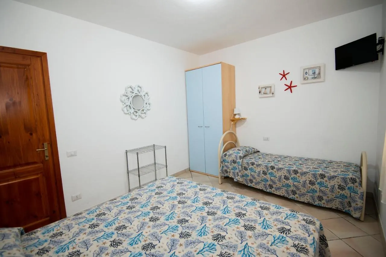 Residence Mirice Appartamenti Vacanza Vignola Mare 0*,  Italia