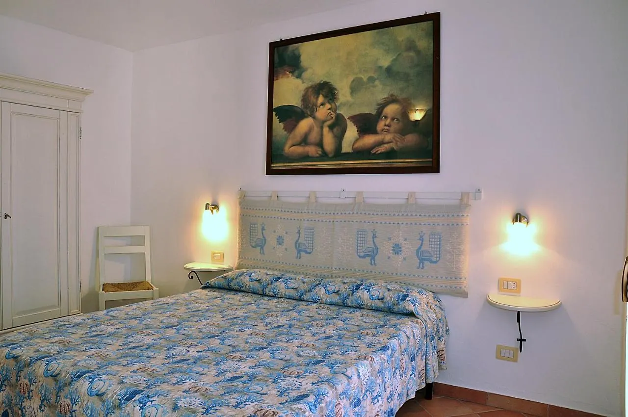 Residence Mirice Appartamenti Vacanza Vignola Mare 0*,  Italia