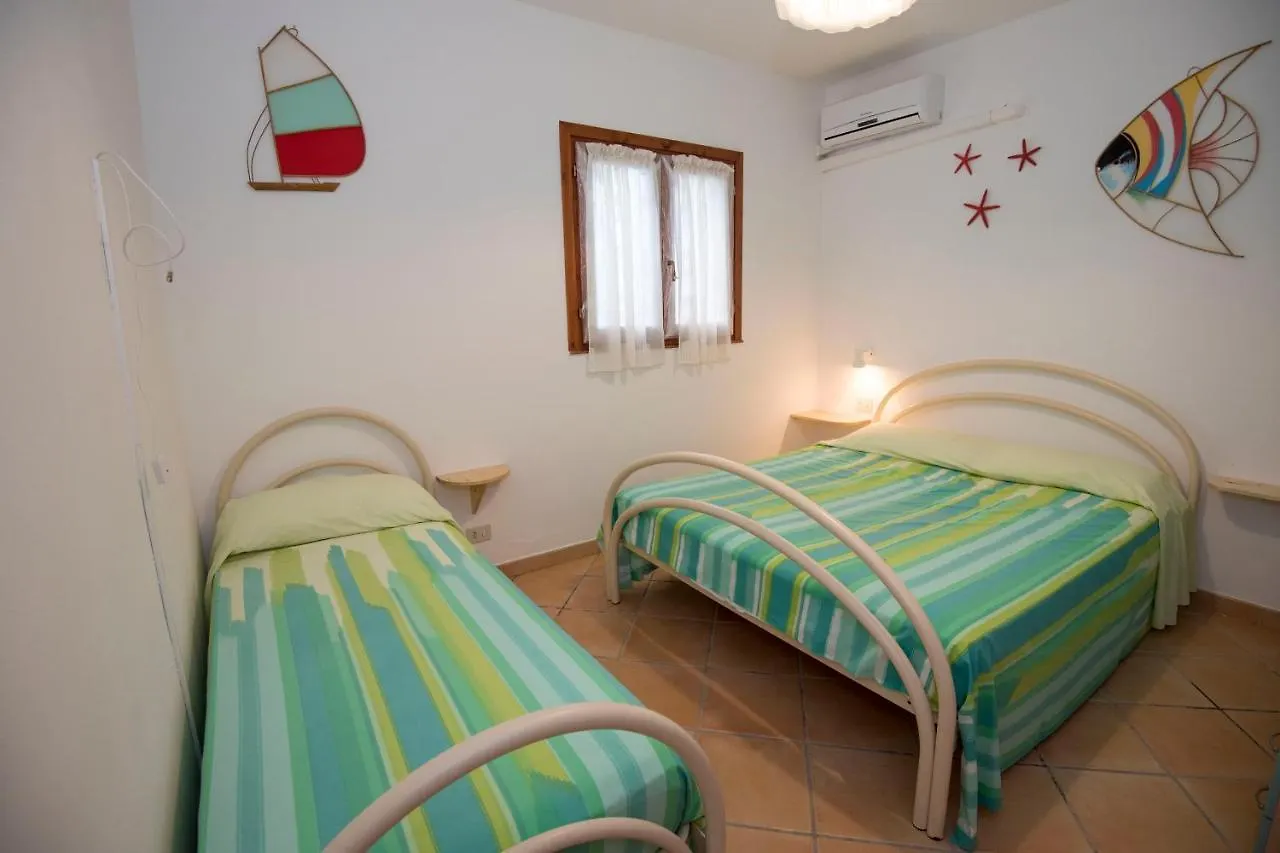 Residence Mirice Appartamenti Vacanza Vignola Mare 0*,  Italia