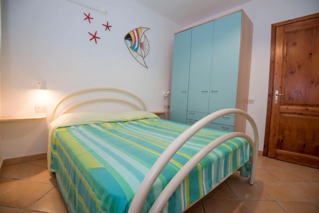 Residence Mirice Appartamenti Vacanza Vignola Mare 0*,  Italia