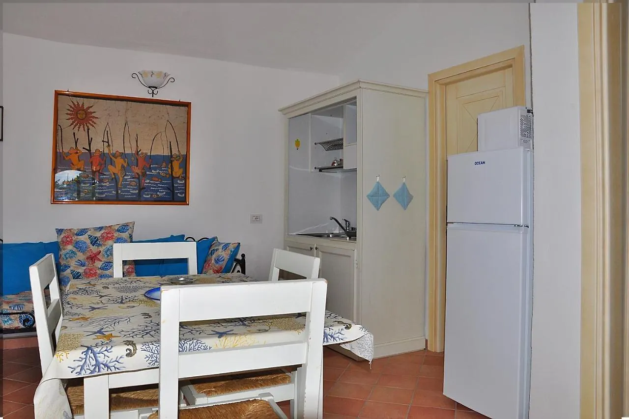 Residence Mirice Appartamenti Vacanza Vignola Mare Italia